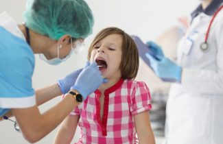 İstanbul'da Geniz Eti Ameliyatı Yapan Doktor